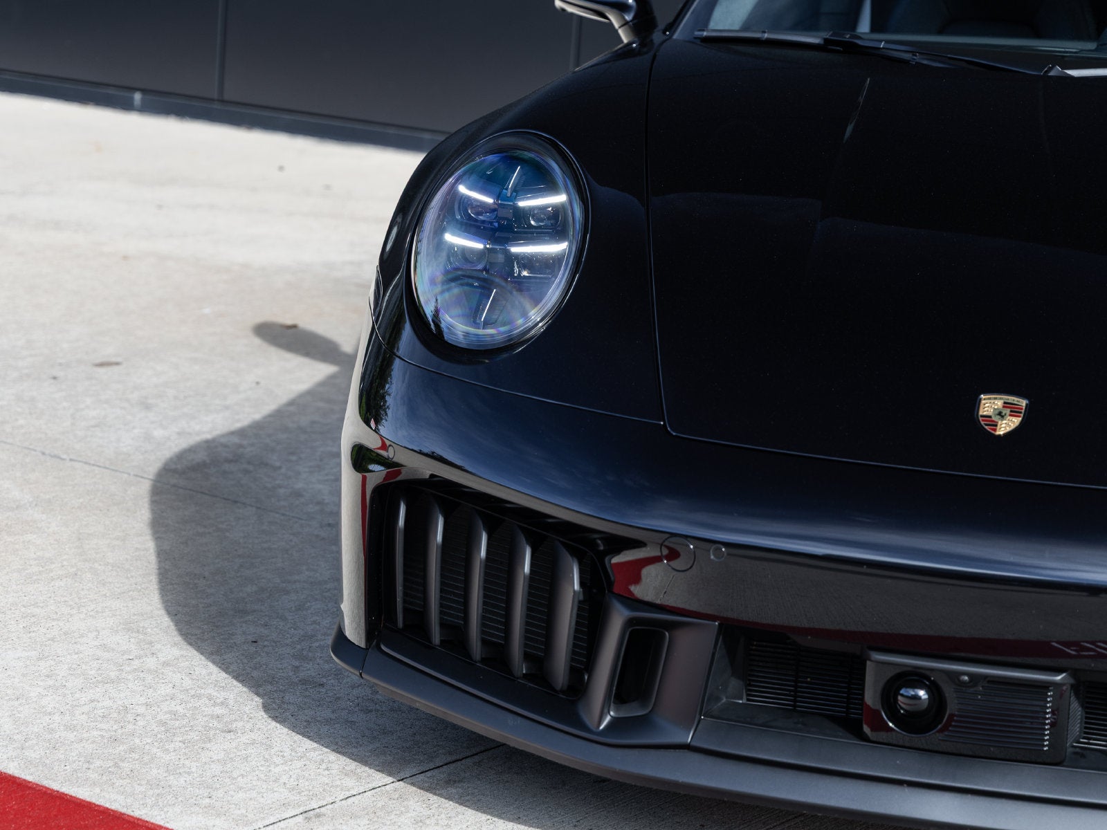 2025 Porsche 911 Carrera 4 GTS