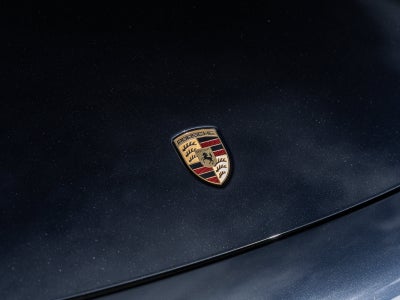 2025 Porsche 911 Carrera 4 GTS
