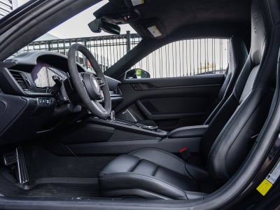 2025 Porsche 911 Carrera 4 GTS