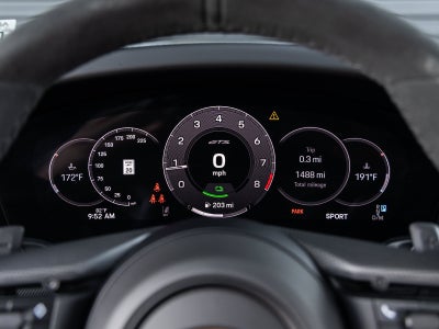 2025 Porsche 911 Carrera 4 GTS