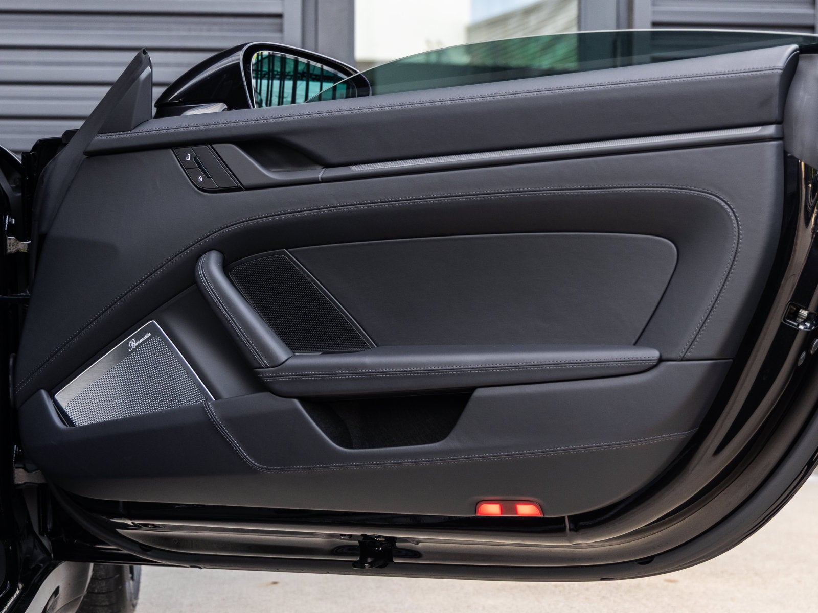 2025 Porsche 911 Carrera 4 GTS