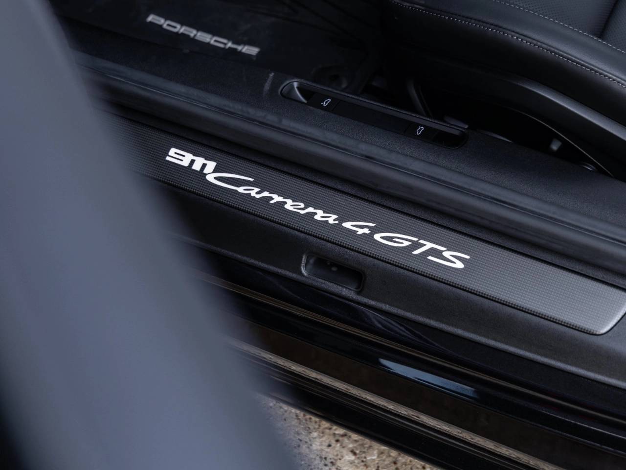 2025 Porsche 911 911 Carrera 4 GTS