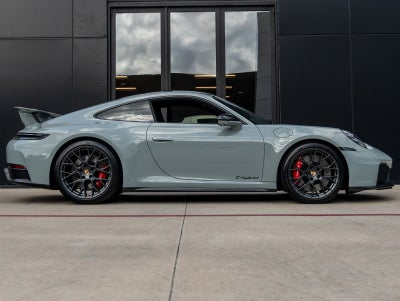 2025 Porsche 911 911 Carrera GTS