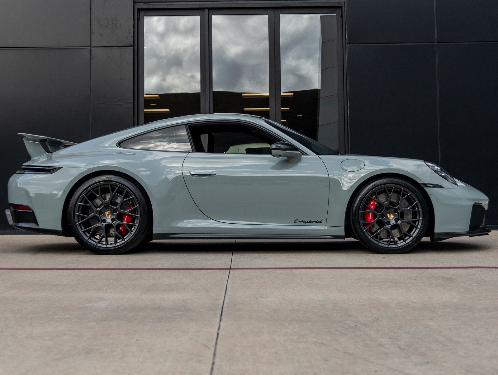 2025 Porsche 911 911 Carrera GTS