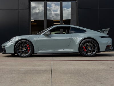 2025 Porsche 911 911 Carrera GTS