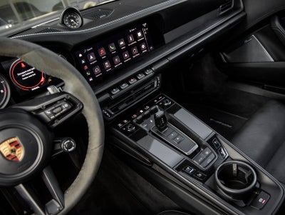 2022 Porsche 911 Carrera 4 GTS