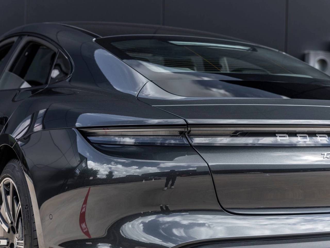 2020 Porsche Taycan 4S
