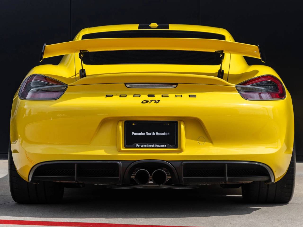 2016 Porsche Cayman GT4