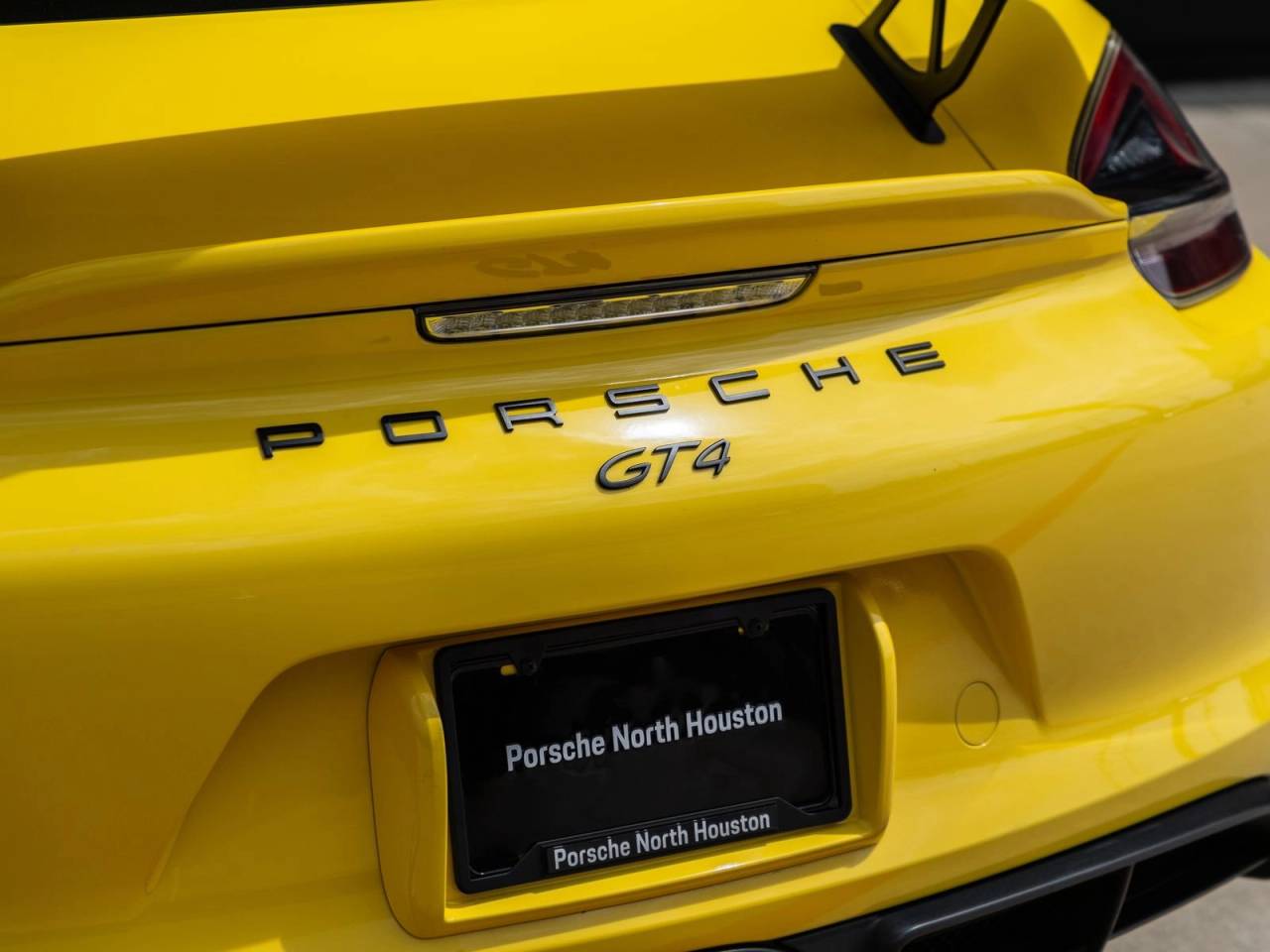 2016 Porsche Cayman GT4