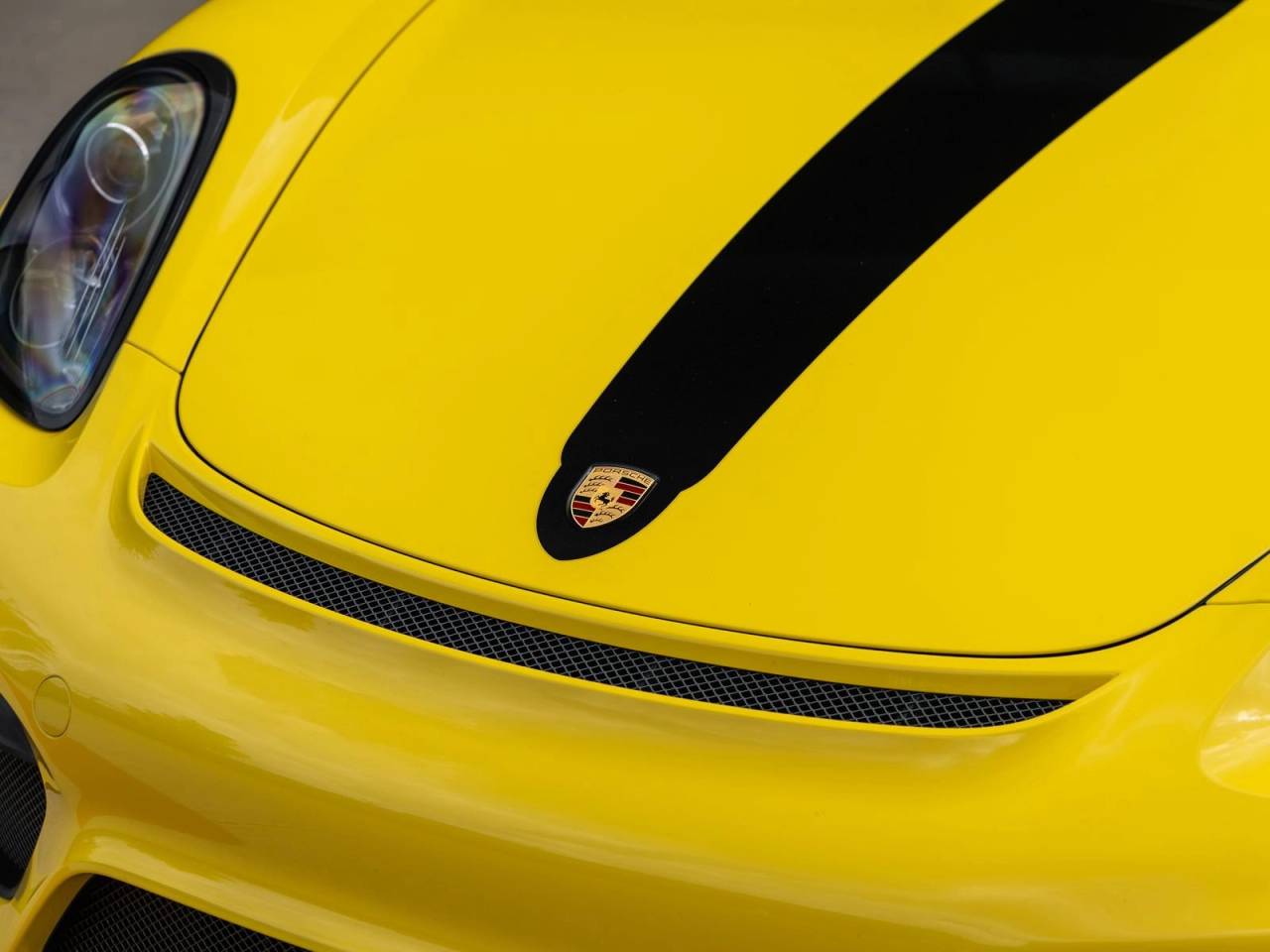 2016 Porsche Cayman GT4