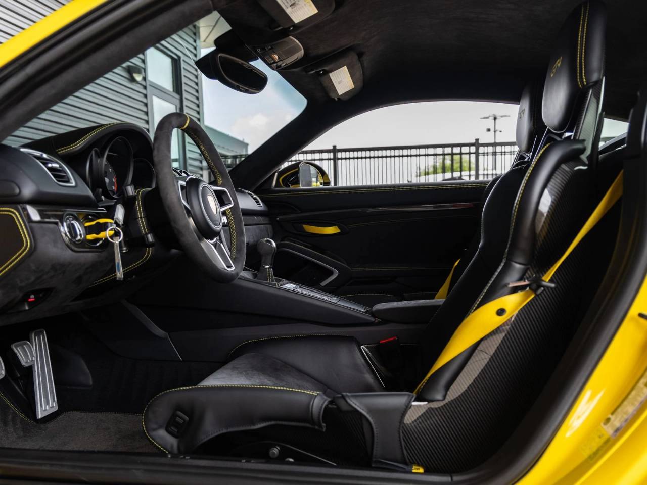 2016 Porsche Cayman GT4