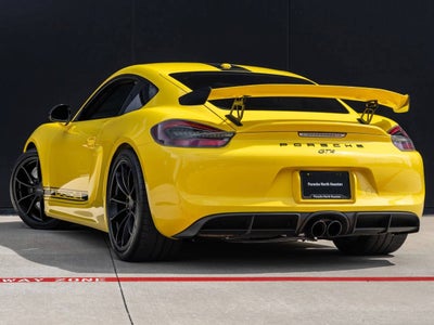 2016 Porsche Cayman GT4