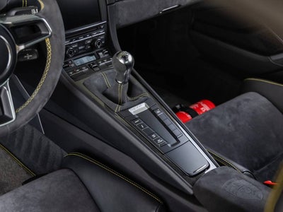 2016 Porsche Cayman GT4