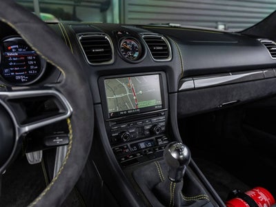 2016 Porsche Cayman GT4