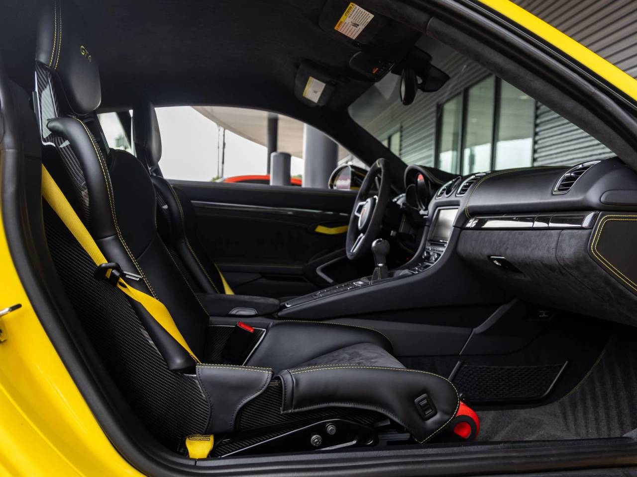 2016 Porsche Cayman GT4