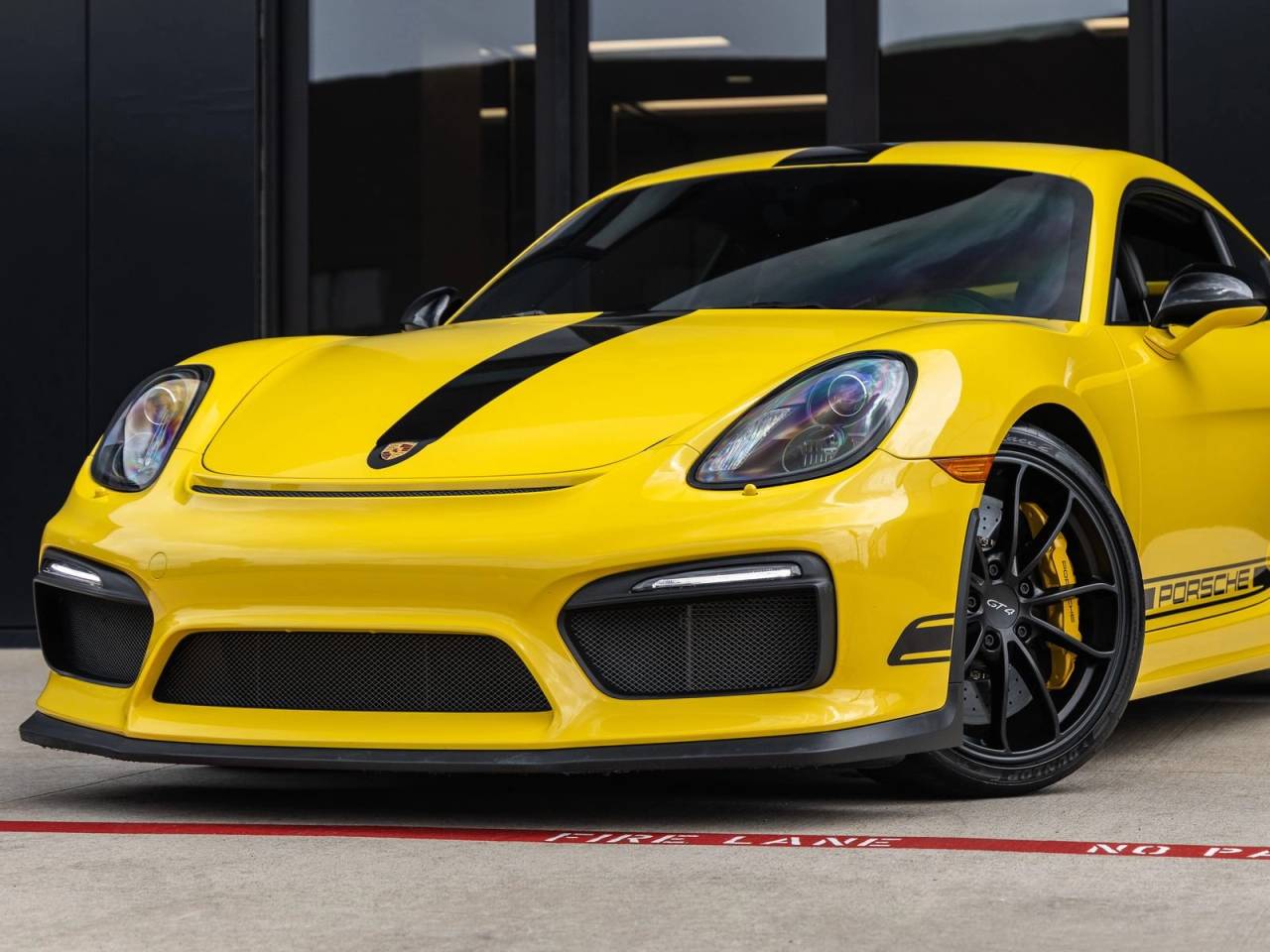 2016 Porsche Cayman GT4