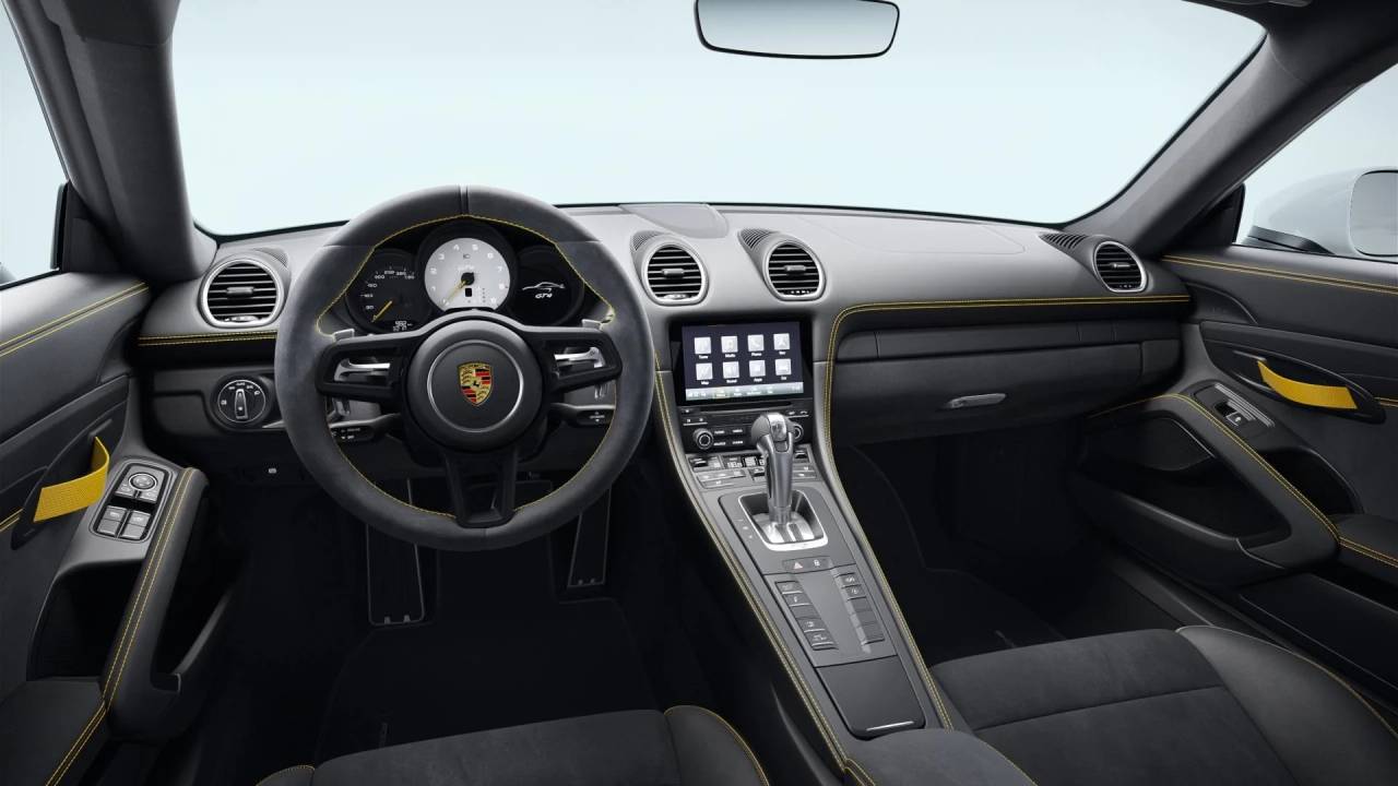 2021 Porsche 718 Cayman GT4