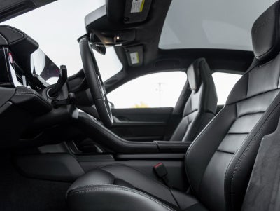 2026 Porsche Taycan Taycan Turbo