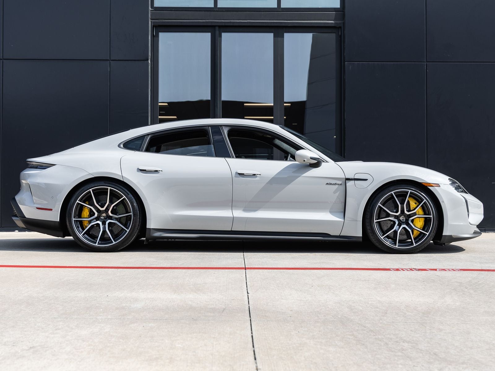 2026 Porsche Taycan Taycan Turbo S