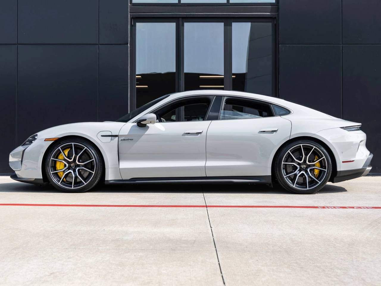 2026 Porsche Taycan Taycan Turbo S