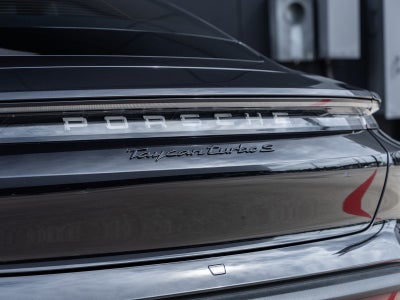 2020 Porsche Taycan Turbo S