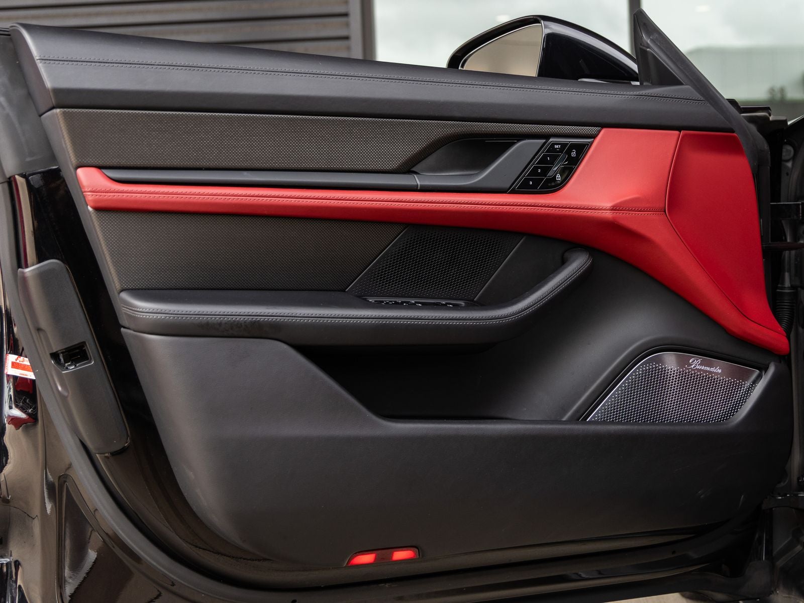2020 Porsche Taycan Turbo S