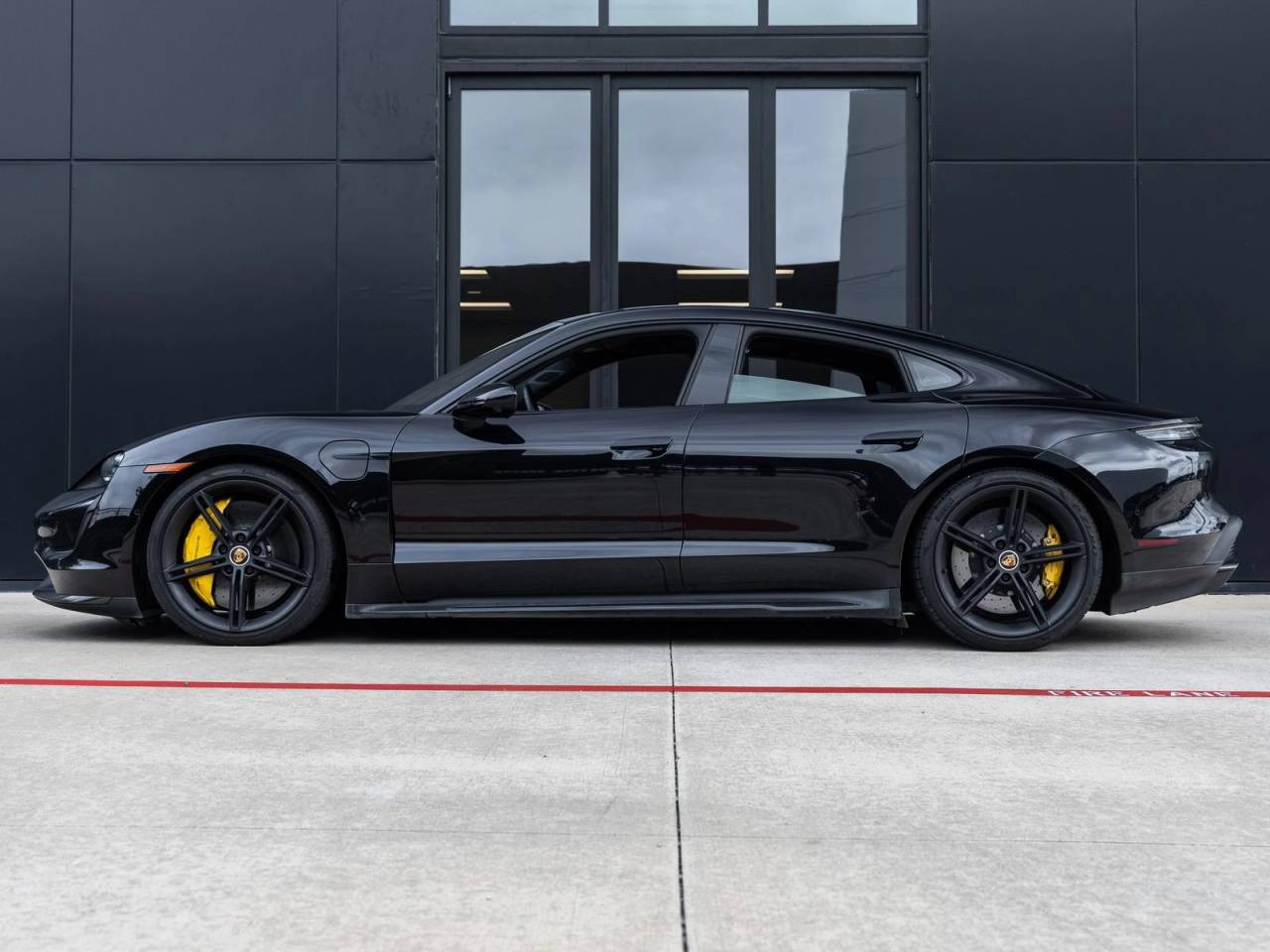 2020 Porsche Taycan Taycan Turbo S