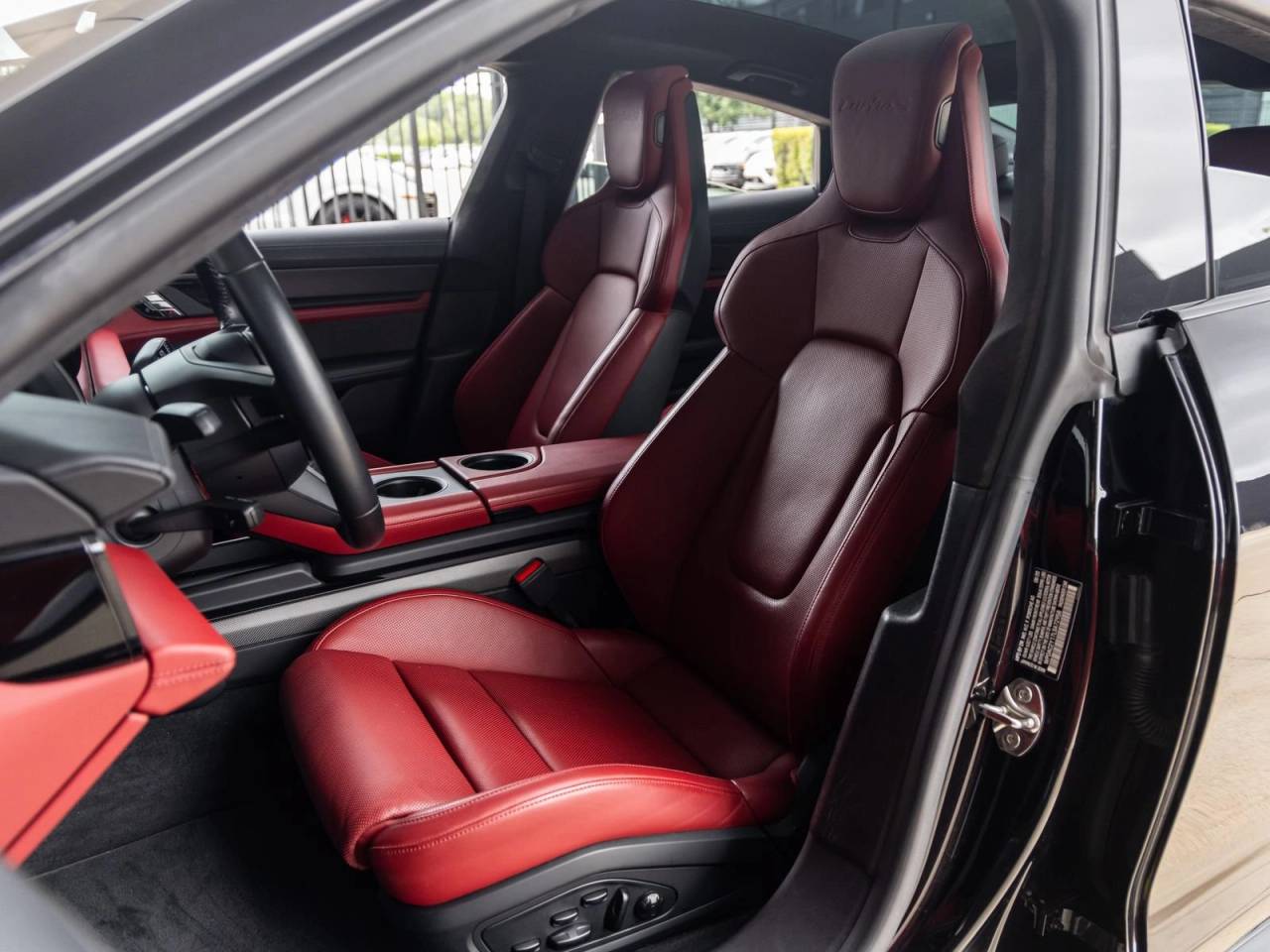 2020 Porsche Taycan Taycan Turbo S
