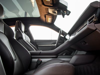 2026 Porsche Taycan Taycan Turbo S