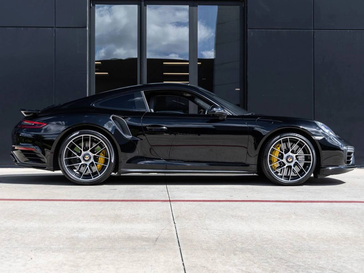2018 Porsche 911 Turbo S