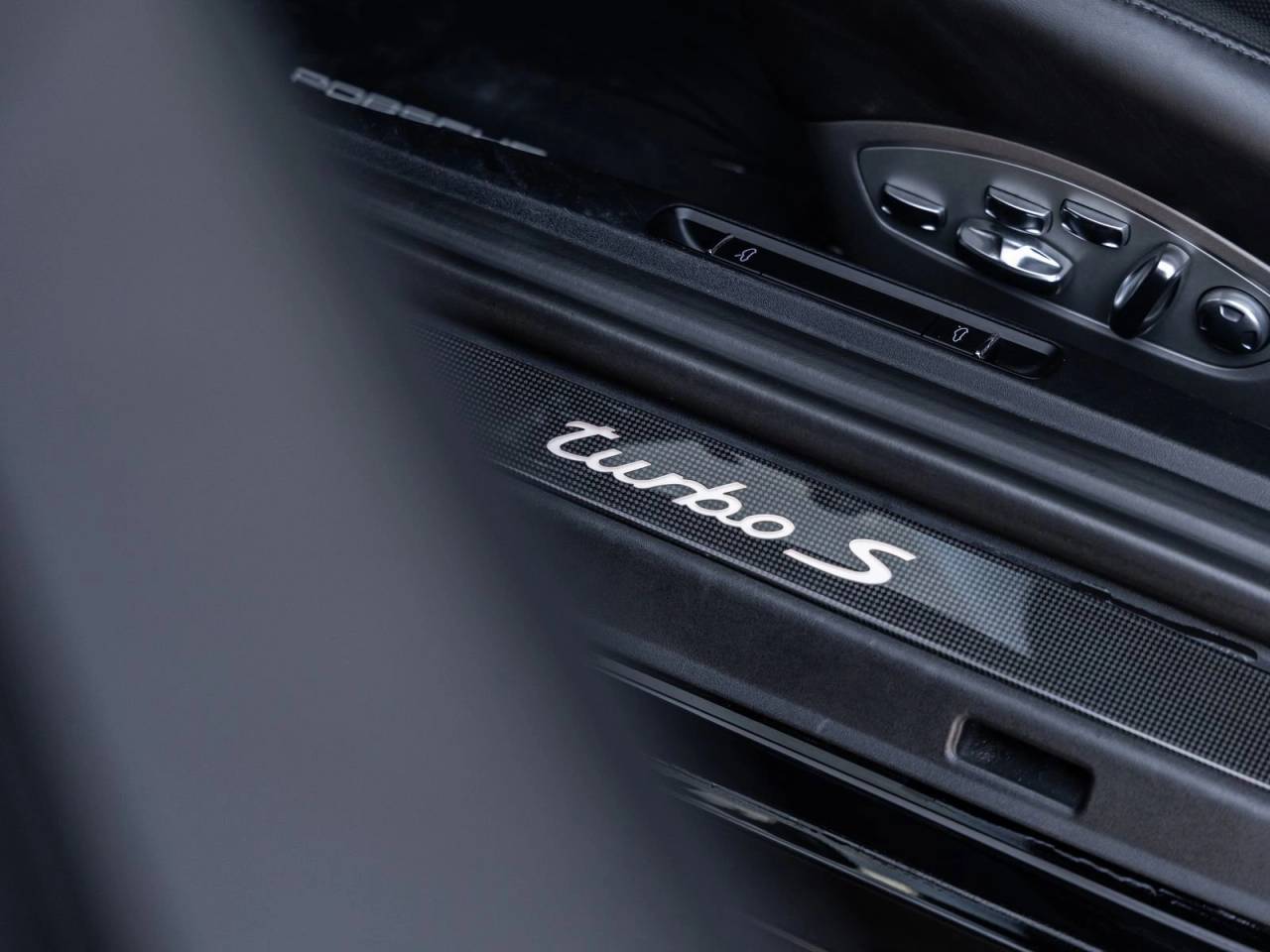 2018 Porsche 911 Turbo S