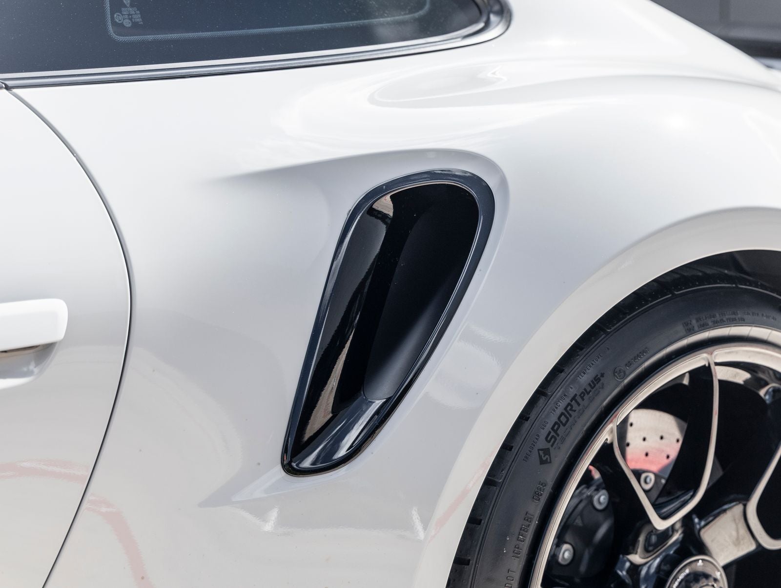 2024 Porsche 911 Turbo S