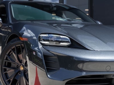 2022 Porsche Taycan Taycan GTS (MY22)