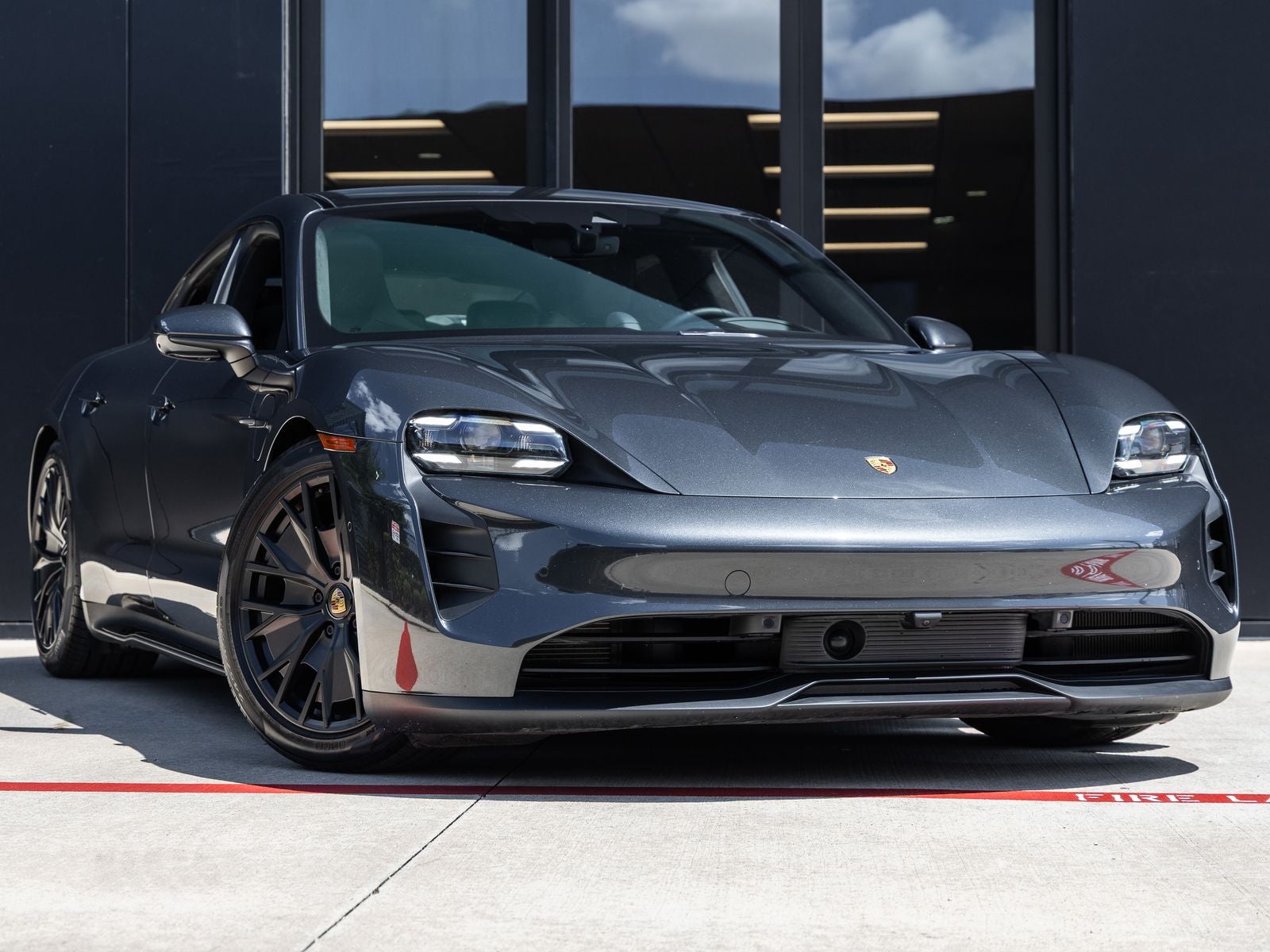 2022 Porsche Taycan Taycan GTS (MY22)