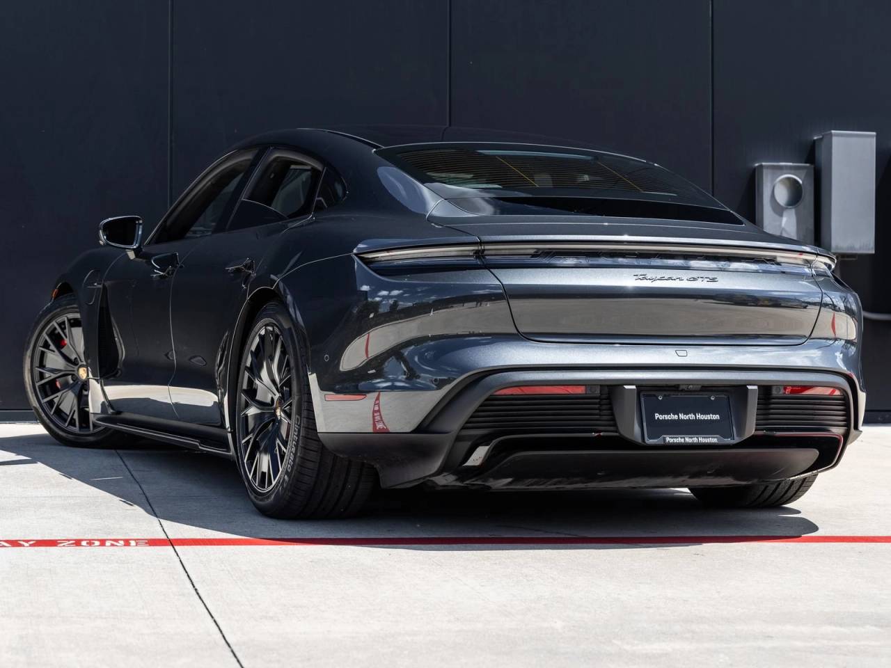 2022 Porsche Taycan Taycan GTS (MY22)