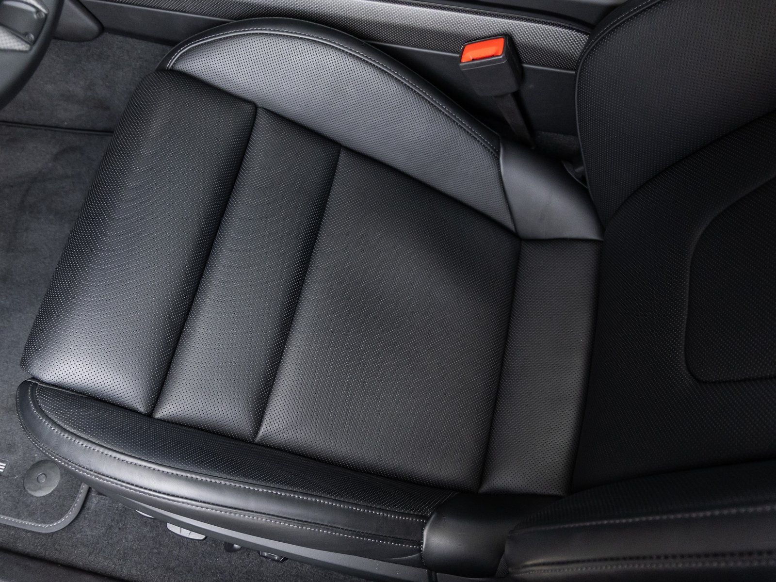 2025 Porsche Taycan Taycan GTS