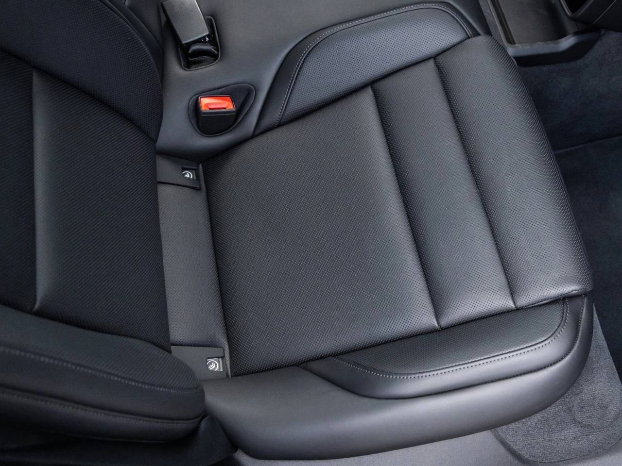 2025 Porsche Taycan Taycan GTS