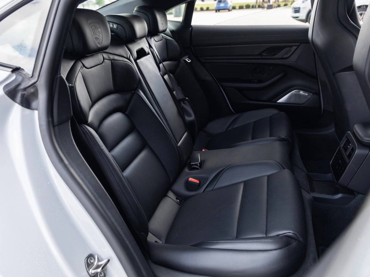 2025 Porsche Taycan Taycan GTS