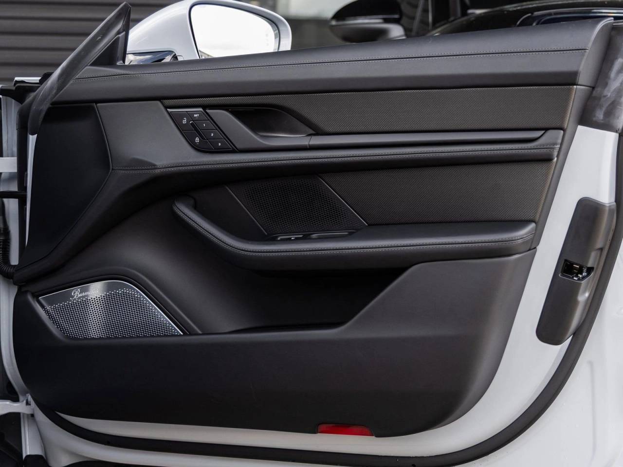 2025 Porsche Taycan Taycan GTS