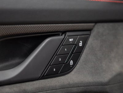 2025 Porsche Taycan Taycan GTS