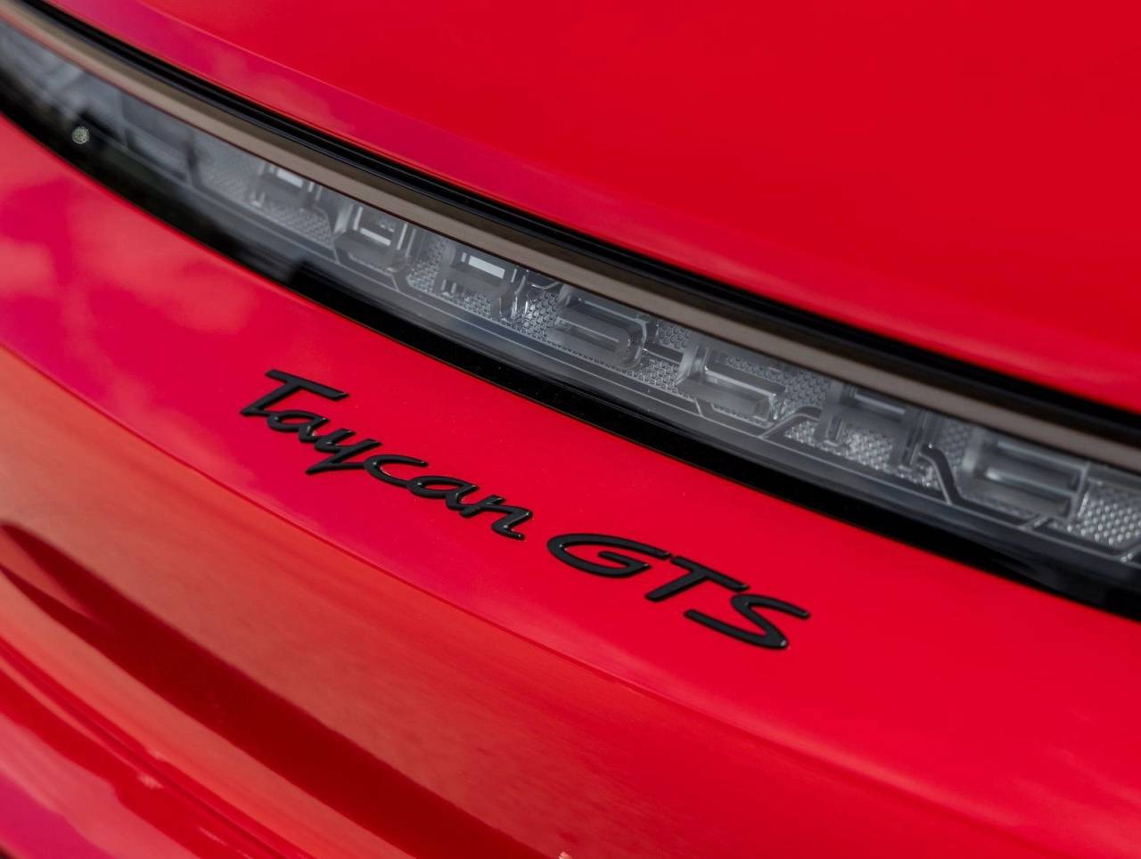 2025 Porsche Taycan Taycan GTS