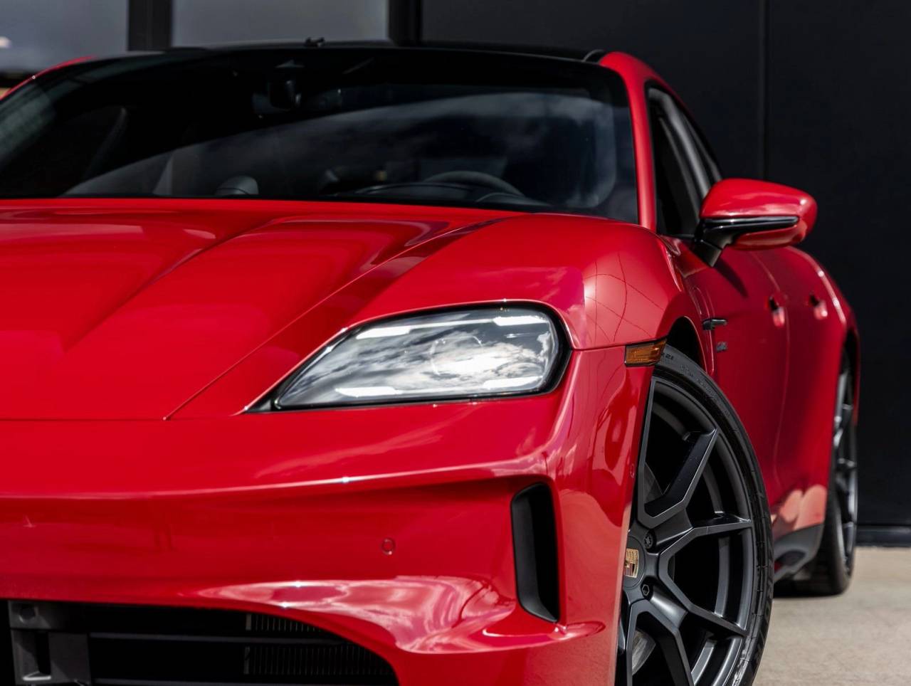 2025 Porsche Taycan Taycan GTS