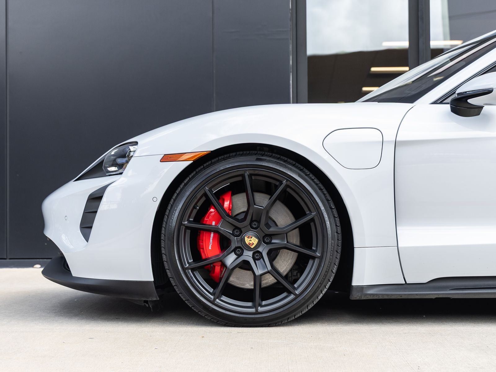 2024 Porsche Taycan Taycan GTS (MY24)