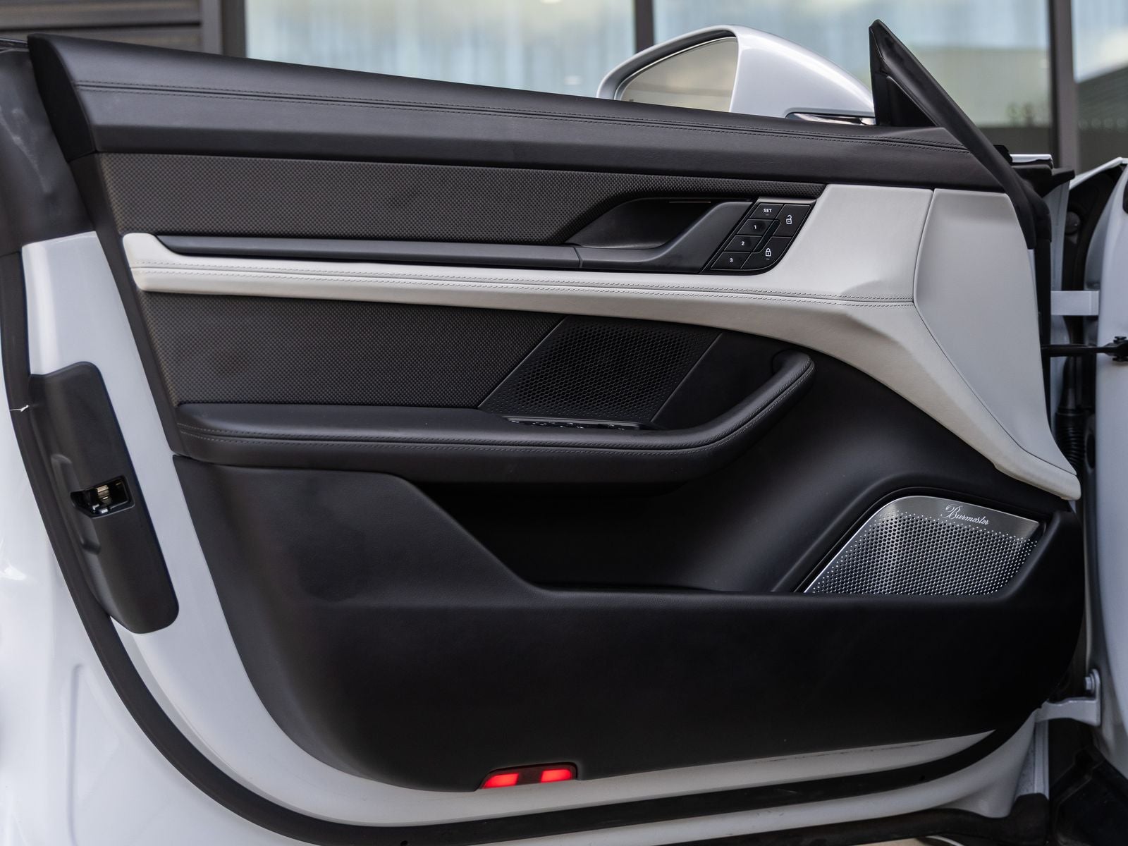 2024 Porsche Taycan Taycan GTS (MY24)