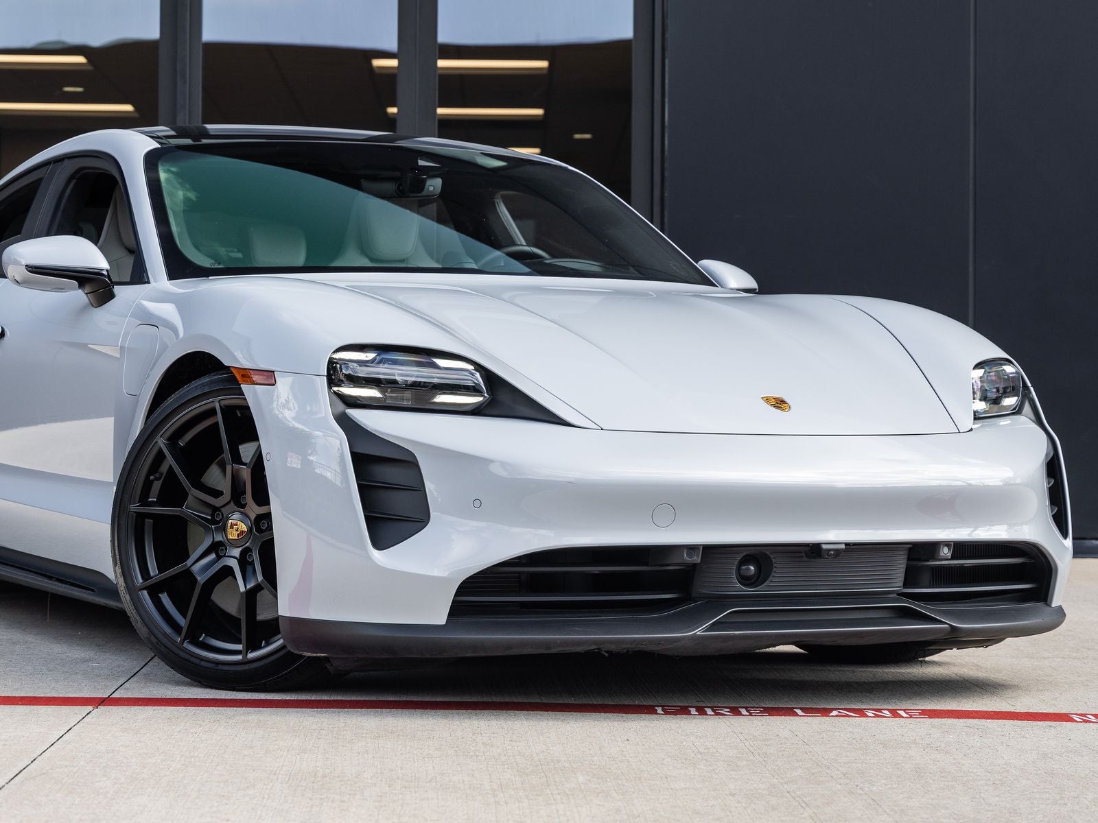 2024 Porsche Taycan Taycan GTS (MY24)