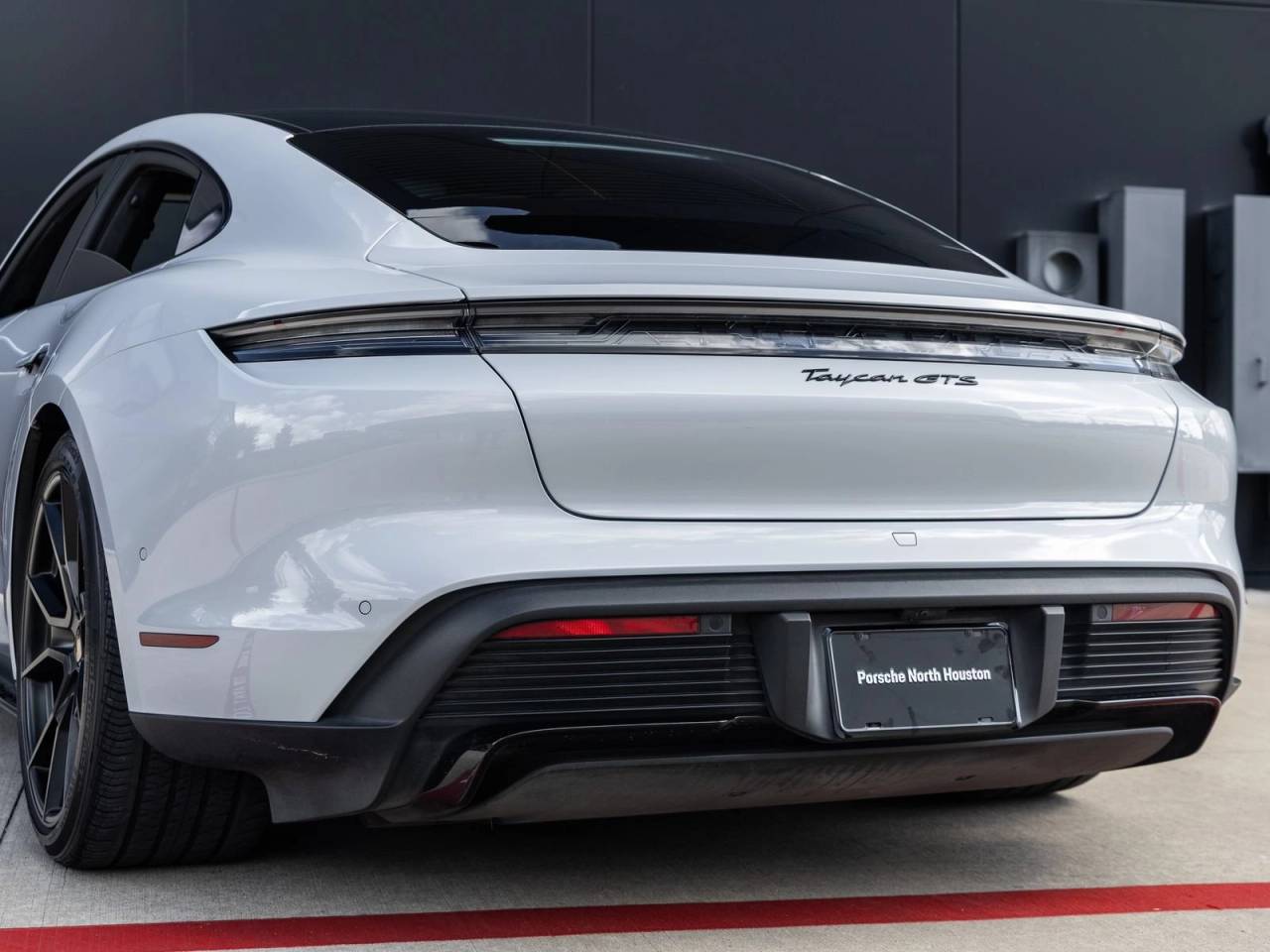 2024 Porsche Taycan Taycan GTS (MY24)