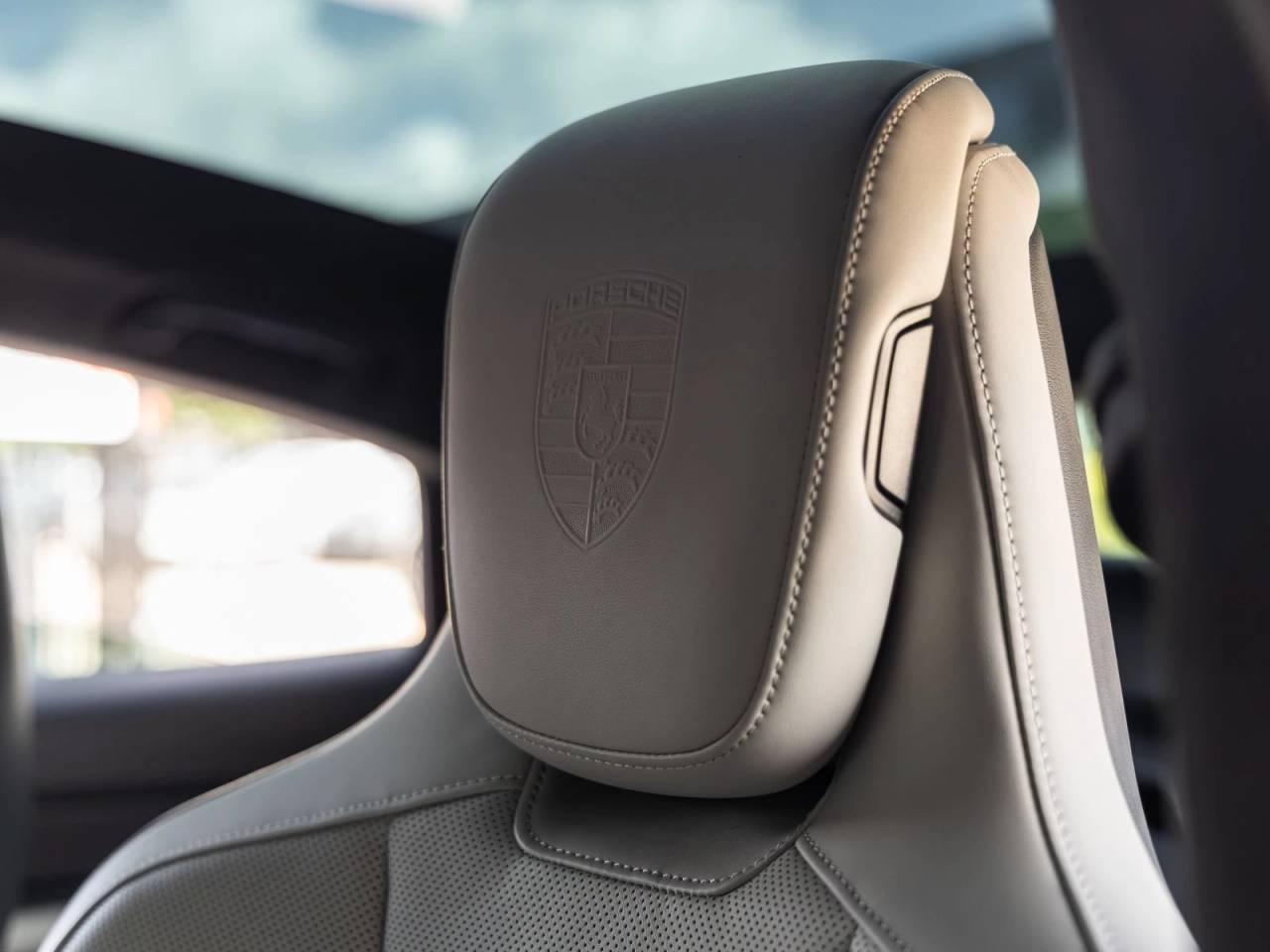 2024 Porsche Taycan Taycan GTS (MY24)