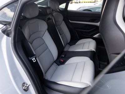2024 Porsche Taycan Taycan GTS (MY24)