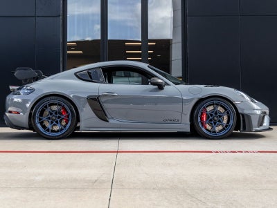 2024 Porsche 718 Cayman GT4 RS