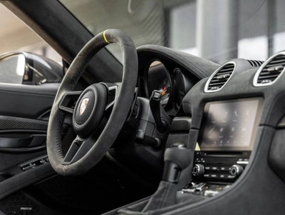 2024 Porsche 718 Cayman GT4 RS